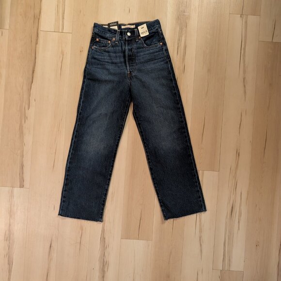 Levi's Ribcage Straight Ankle Jeans 24 x 27 - Picture 3 of 4